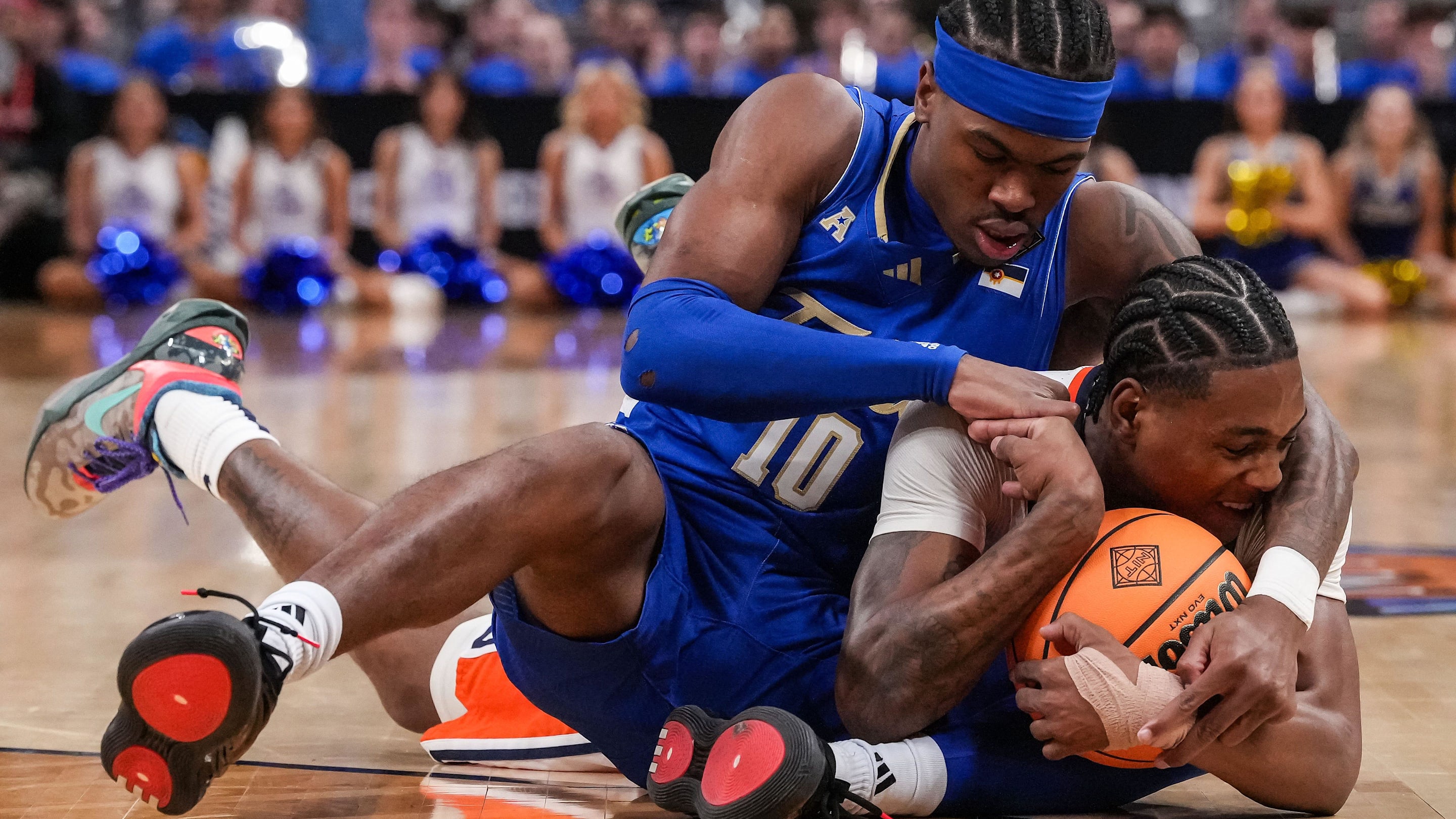 Cincinnati Bearcats Basketball Adds AAC Star Guard From Transfer Portal