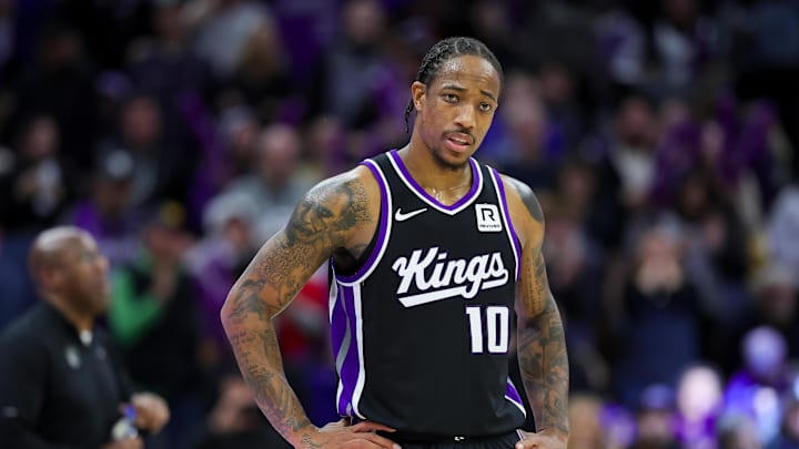 Dec 16, 2024; Sacramento, California, USA; Sacramento Kings forward DeMar DeRozan (10) looks on during the fourth quarter against the Denver Nuggets at Golden 1 Center. Mandatory Credit: Sergio Estrada-Imagn Images Dec 16, 2024; Sacramento, California, USA; Sacramento Kings forward DeMar DeRozan (10) looks on during the fourth quarter against the Denver Nuggets at Golden 1 Center. Mandatory Credit: Sergio Estrada-Imagn Images
