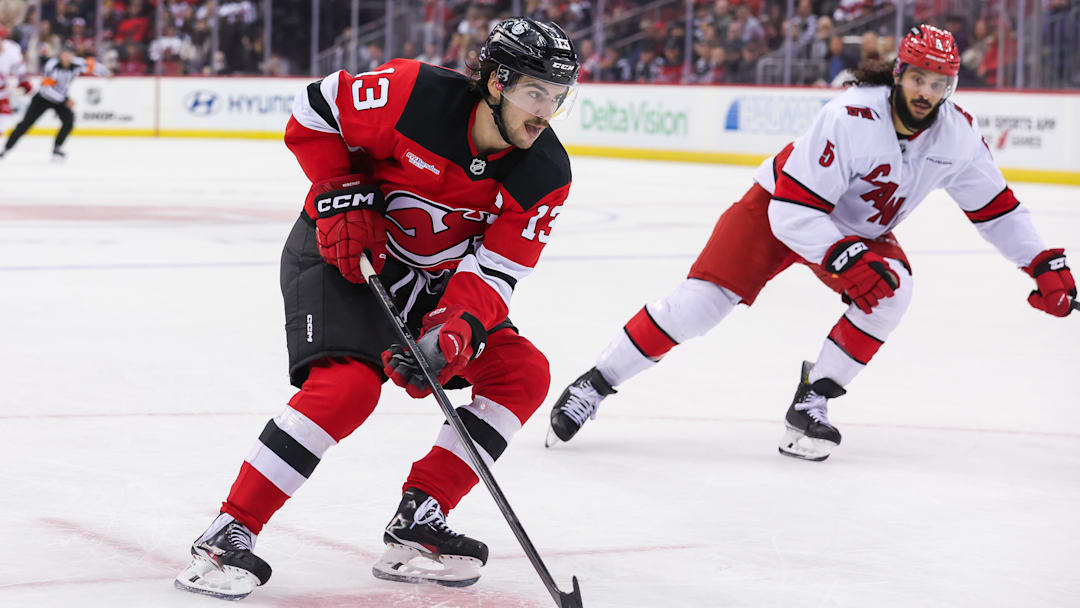 Carolina Hurricanes v New Jersey Devils