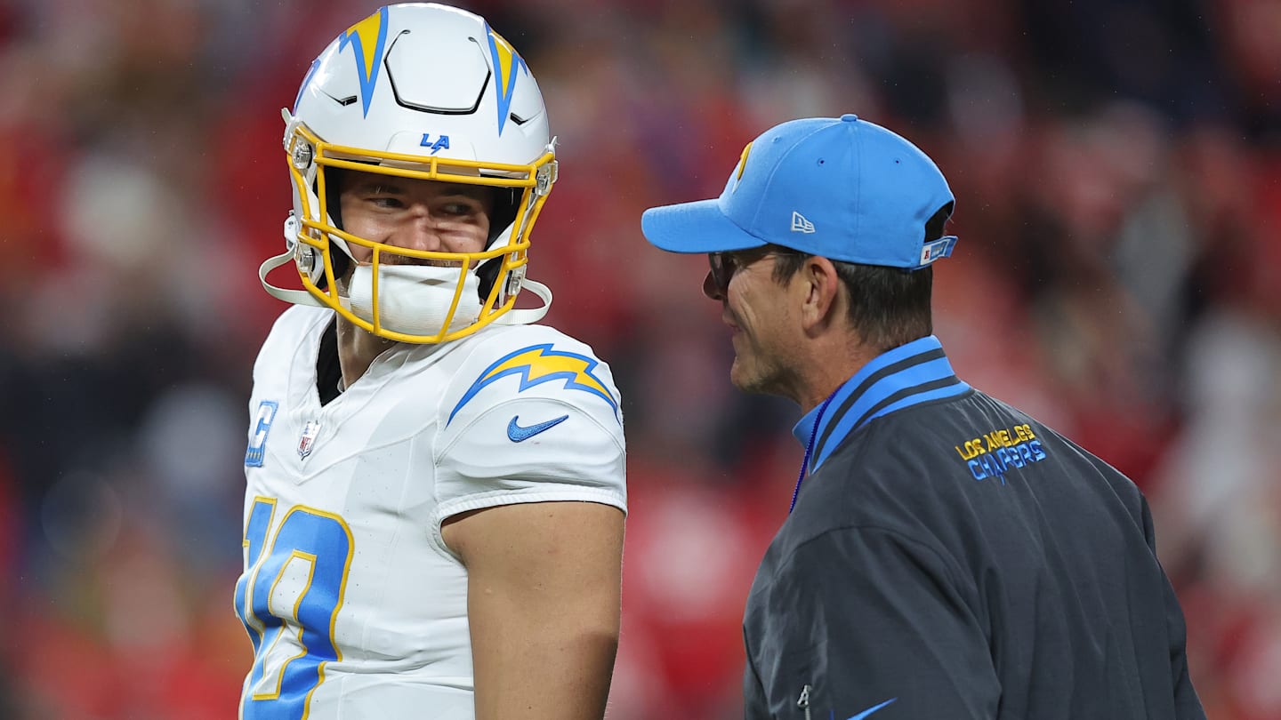 吉姆哈博（Jim Harbaugh）透露閃電隊四分衛賈斯汀赫伯特（Justin Herbert）意外第二次受傷
