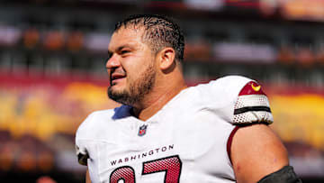 Washington Commanders offensive lineman Nick Allegretti