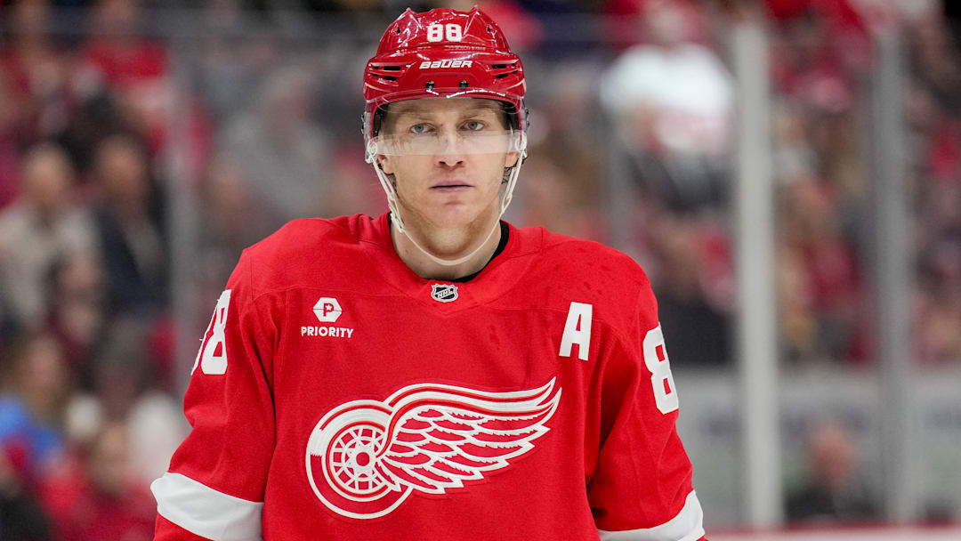Boston Bruins v Detroit Red Wings