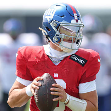 New York Giants rookie quarterback Jaxson Dart made his first preseason appearance on Saturday.