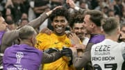 Corinthians eliminou o Red Bull Bragantino nos pênaltis após goleiro Hugo Souza defender três cobranças