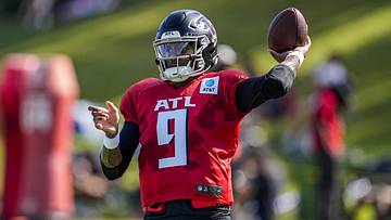Falcons Rookie Pearce Jr. Sparks Intensity at Camp