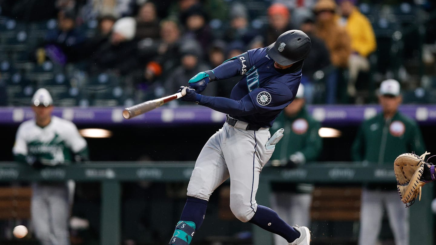 Former Seattle Mariners Top Prospect Reacts to First BigLeague Home Run