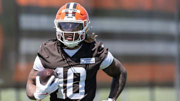 May 9, 2025; Berea, OH, USA; Cleveland Browns running back Quinshon Judkins (10) runs with the ball during rookie minicamp at CrossCountry Mortgage Campus. Mandatory Credit: Ken Blaze-Imagn Images