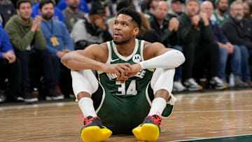 Detroit Pistons v Milwaukee Bucks