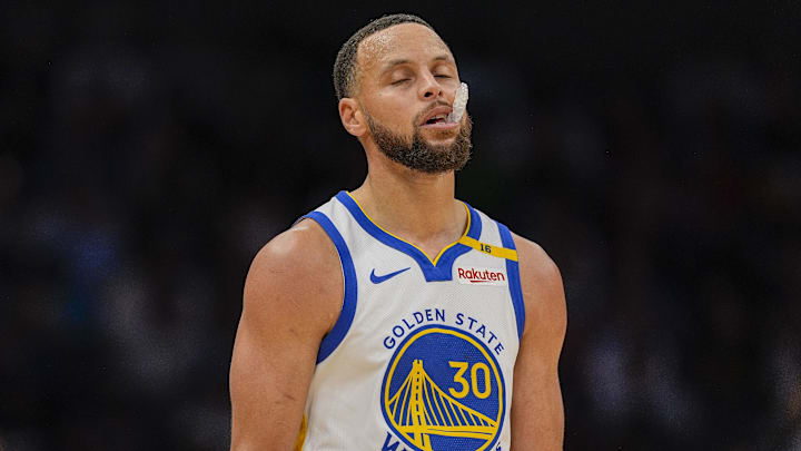 Steph Curry had 21 points in the Warriors win over the Hornets on Monday. 