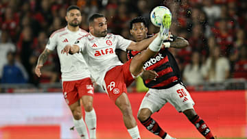 Flamengo e Inter se enfrentam pelo Brasileirão