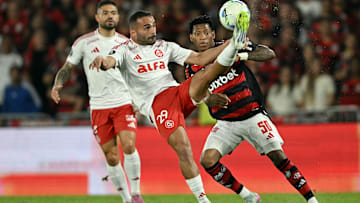 Thiago Maia tem futuro incerto no Beira-Rio