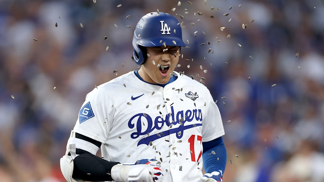 World Series - Toronto Blue Jays v Los Angeles Dodgers - Game Three