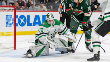 Jan 8, 2024; Saint Paul, Minnesota, USA; Dallas Stars goaltender Matt Murray (32) makes a save on