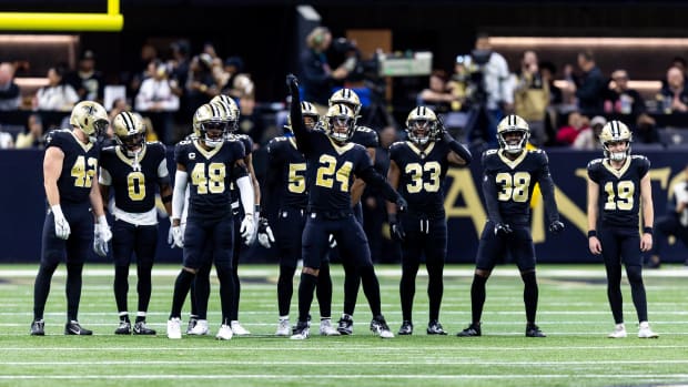 New Orleans Saints special teams before a kick off against the Atlanta Falcons