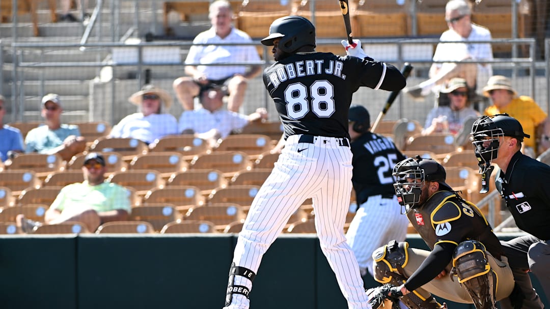 Luis Robert Jr. at Chicago White Sox spring training.