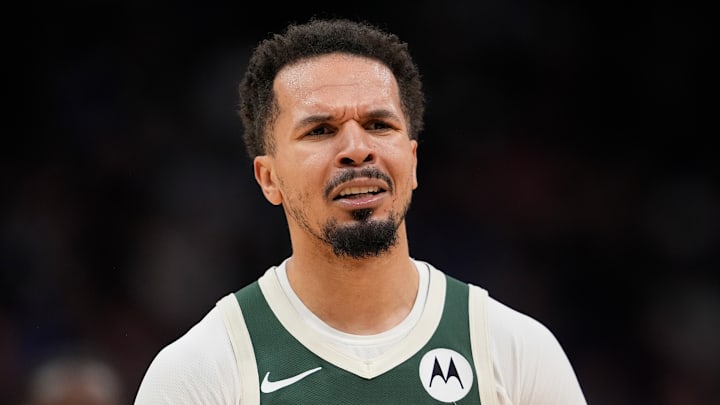 Sacramento Kings v Milwaukee Bucks