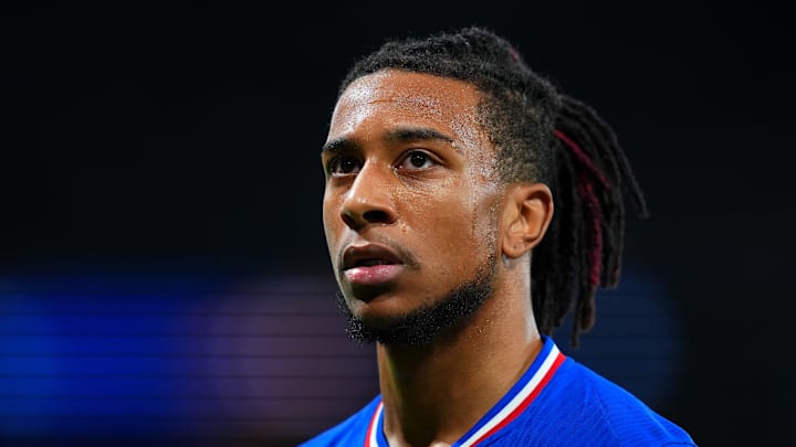 Michael Olise et les Bleus seraient épargnés. Michael Olise et les Bleus seraient épargnés.