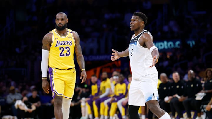 Minnesota Timberwolves v Los Angeles Lakers