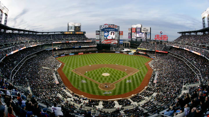 Citi Field, 04/04/10 (Mets Workout Day): the back of the o…