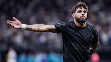 Yuri Alberto marcou dois gols no Clássico Alvinegro desta semana