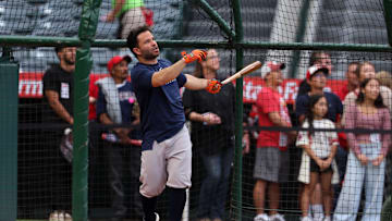 Houston Astros v Los Angeles Angels