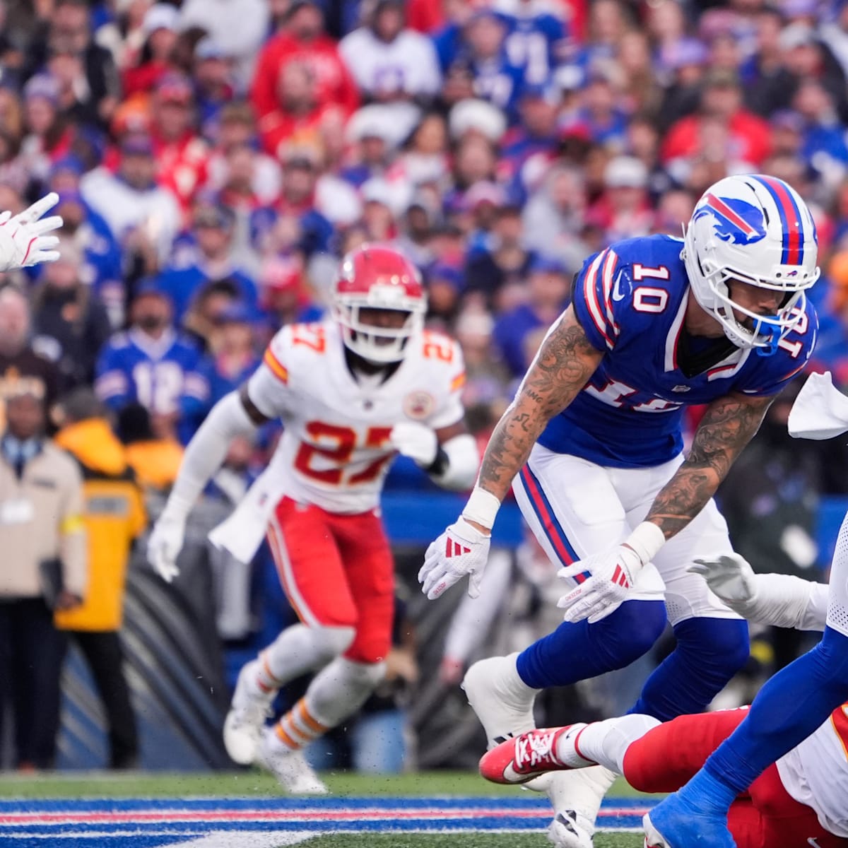 Image for James Cook sustains apparent injury in first half of Week 9 matchup vs. Chiefs