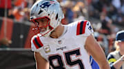 Nov 23, 2025; Cincinnati, Ohio, USA; New England Patriots tight end Hunter Henry (85) celebrates after scoring a touchdown during the first half against the Cincinnati Bengals at Paycor Stadium. Mandatory Credit: Joseph Maiorana-Imagn Images