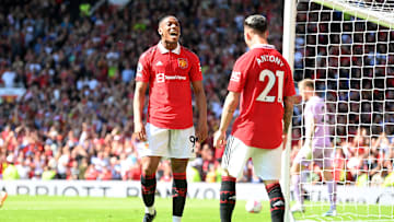 Manchester United v Wolverhampton Wanderers - Premier League