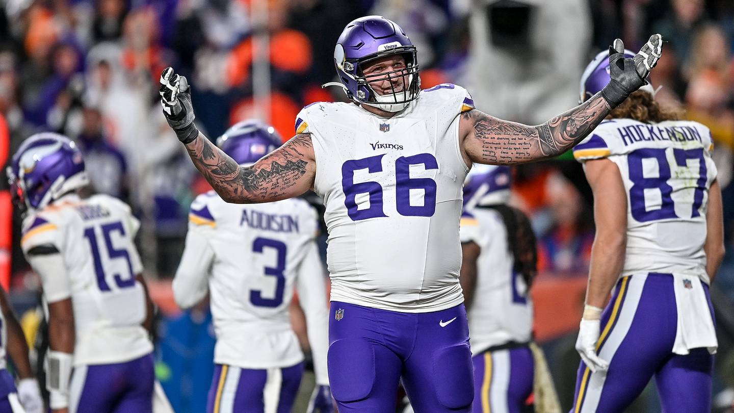3 free agent guards still available that the Miami Dolphins can realistically sign - Vimarsana News