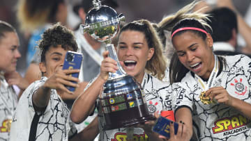 TOPSHOT-FBL-LIBERTADORES-SANTAFE-CORINTHIANS