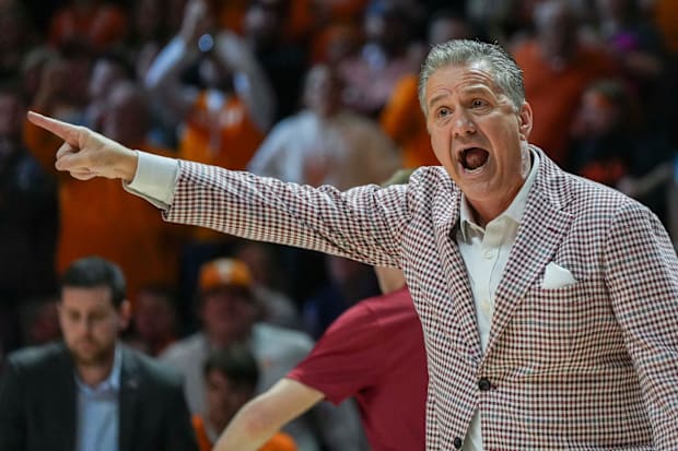 Arkansas head basketball coach John Calipari points during a college basketball game between Tennessee and Arkansas held at T