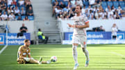 Harry Kane verwandelt sicher vom Punkt