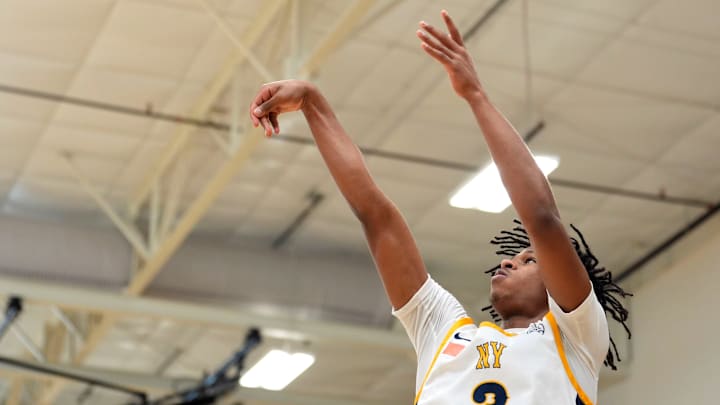 July 15, 2025; North Augusta, South Carolina, USA; NY Rens Jasiah Jervis (3) shoots the ball during the NY Rens and JL3 game at Nike EYBL Peach Jam at Riverview Park Activities Center. The NY Rens won 83-53. Mandatory Credit: Katie Goodale - Augusta Chronicle/USA TODAY NETWORK July 15, 2025; North Augusta, South Carolina, USA; NY Rens Jasiah Jervis (3) shoots the ball during the NY Rens and JL3 game at Nike EYBL Peach Jam at Riverview Park Activities Center. The NY Rens won 83-53. Mandatory Credit: Katie Goodale - Augusta Chronicle/USA TODAY NETWORK