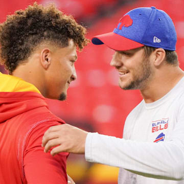 Kansas City Chiefs quarterback Patrick Mahomes (left) and Buffalo Bills quarterback Josh Allen (right).