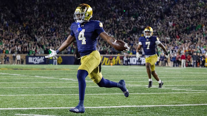 Notre Dame running back Jeremiayah Love