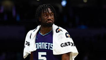 Williams no pudo llegar a los Lakers por su físico 