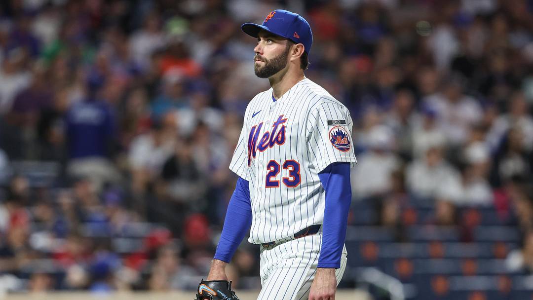 May 26, 2026; New York City, New York, USA;  New York Mets starting pitcher David Peterson (23) walks off the field after getting taken out in the sixth inning against the Cincinnati Reds at Citi Field. Mandatory Credit: Wendell Cruz-Imagn Images