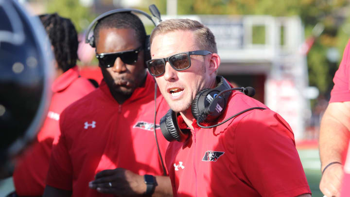 Austin Peay coach Scotty Walden talks with his team during a 2022 game. UTEP hired Walden as its head coach after the 2023 season.