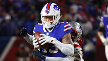 Bills receiver Gabe Davis makes a catch behind the Patriots defense.