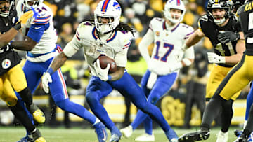 Buffalo Bills running back James Cook III rushes during the third quarter against the Pittsburgh Steelers at Acrisure Stadium.