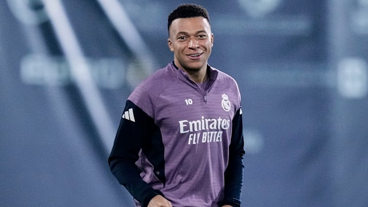 Annoncé forfait, Kylian Mbappé sera finalement présent face à Levante.