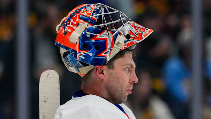 New York Islanders v Vancouver Canucks