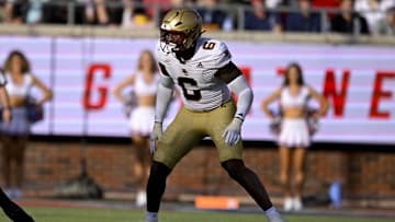 Boston College Eagles DE Donovan Ezeiruaku in action during the game between the SMU Mustangs and the Boston College Eagles.
