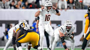 Cincinnati Bengals quarterback Joe Flacco (16) lines up in the first quarter of the NFL Week 7 game between the Cincinnati Bengals and the Pittsburgh Steelers at Paycor Stadium in downtown Cincinnati on Thursday, Oct. 16, 2025.