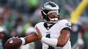 Philadelphia Eagles quarterback Jalen Hurts (1) throws the ball as he warms up before a game against the Cincinnati Bengals