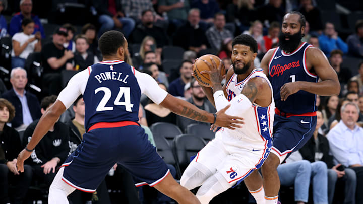 Philadelphia 76ers v Los Angeles Clippers