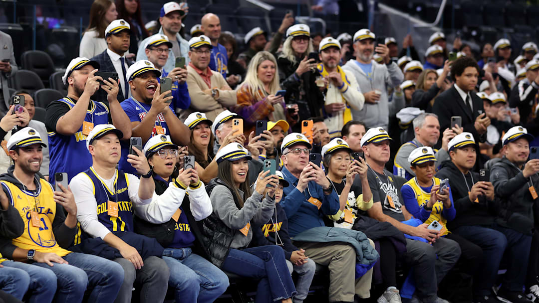 Dallas Mavericks v Golden State Warriors - Emirates NBA Cup