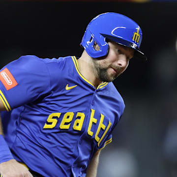 Cal Raleigh has been one of the game's best power hitters in 2025 and he offers tremendous value with his bases prop against a rookie pitcher on May 16.