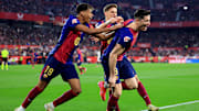 Robert Lewandowski, Lamine Yamal, Gavi