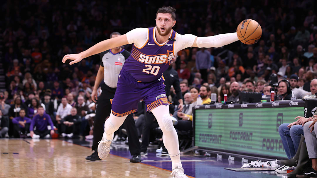 Dallas Mavericks v Phoenix Suns